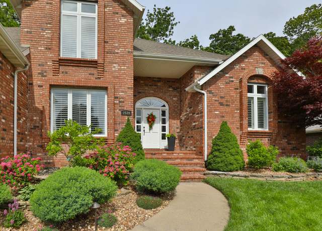 Property at 2539 S Forrest Heights Ave, Springfield, MO 65809, 4 beds, 3 baths
