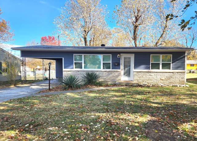 Property at 220 S Oak Ave, Aurora, MO 65605, 2 beds, 1 bath