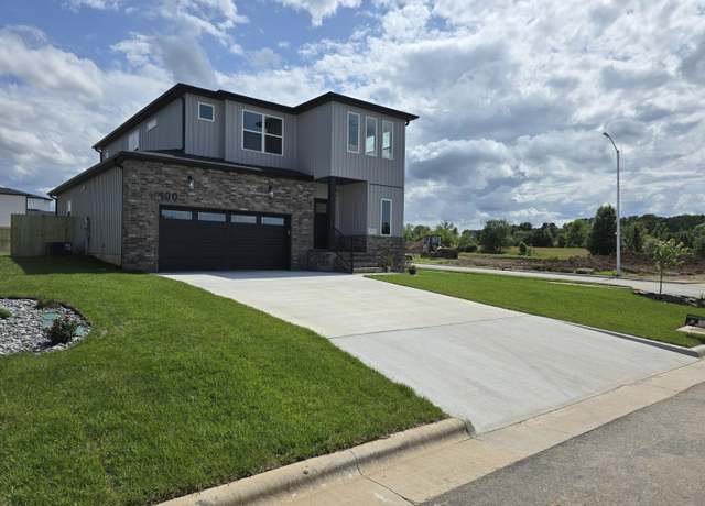 Property at 100 E Acacia Cir, Clever, MO 65631, 4 beds, 2.5 baths