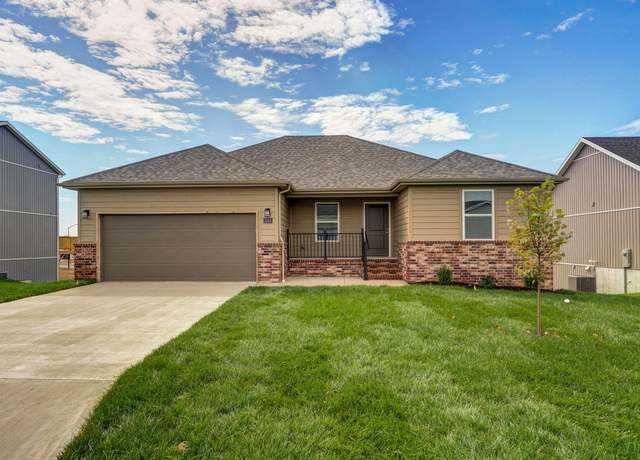 Property at 1556 E Macon St, Republic, MO 65738, 5 beds, 3 baths