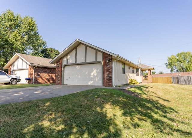 Property at 381 N George Ave, Republic, MO 65738, 2 beds, 2 baths