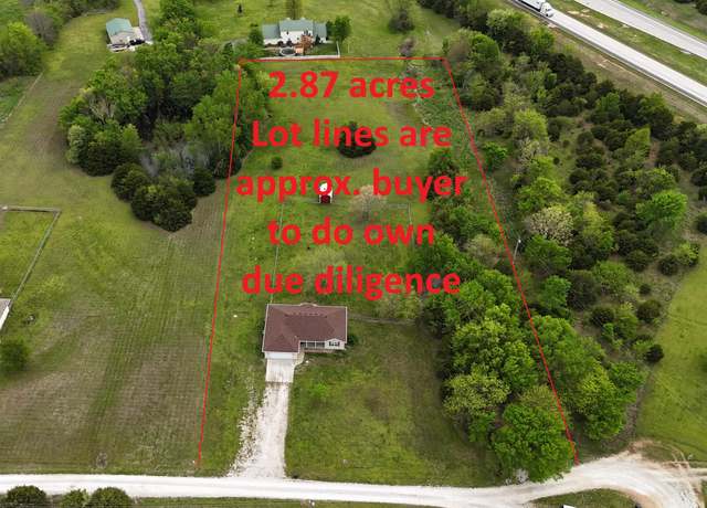 Property at 1534 Sunny Acres Pl, Bolivar, MO 65613, 3 beds, 2 baths