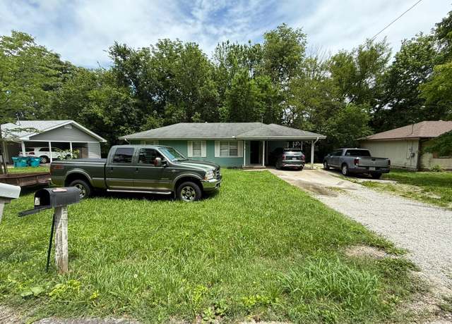 Property at 2520 N Prospect Ave, Springfield, MO 65803, 3 beds, 1 bath