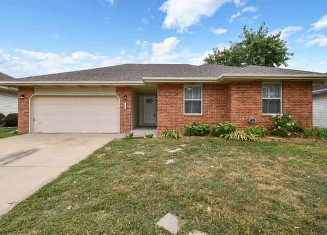 Property at 1128 N O'hara Ave, Springfield, MO 65803, 3 beds, 2 baths