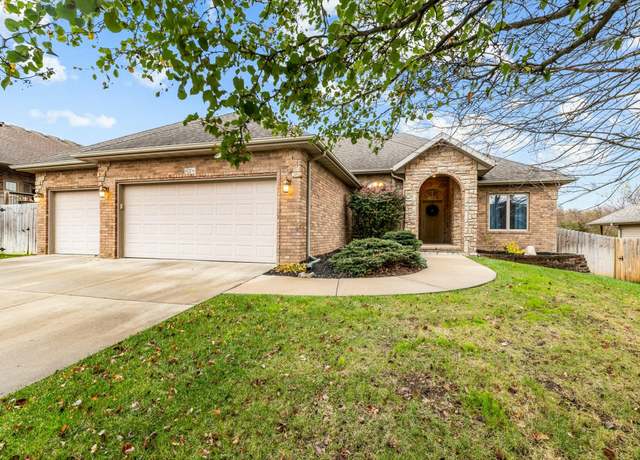 Property at 826 N Cedar Ridge Ave, Springfield, MO 65802, 3 beds, 2 baths