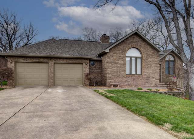 Property at 4735 E Washita Ct, Springfield, MO 65809, 4 beds, 3 baths