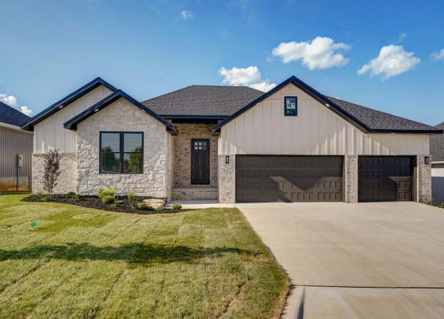 Property at 3019 W Marty St, Springfield, MO 65810, 3 beds, 2 baths