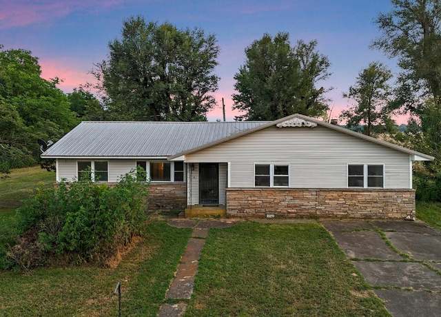 Property at 10143 Farm Road 2240, Washburn, MO 65772, 3 beds, 2 baths