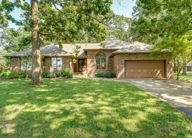 Property at 625 Parkwood Dr, Mt Vernon, MO 65712, 3 beds, 2 baths