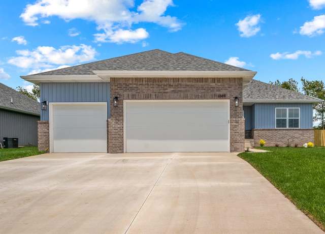 Property at 2203 W Mason Pl, Ozark, MO 65721, 3 beds, 2 baths