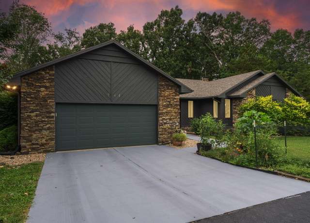 Property at 1744 W Montana Ct, Nixa, MO 65714, 5 beds, 3 baths
