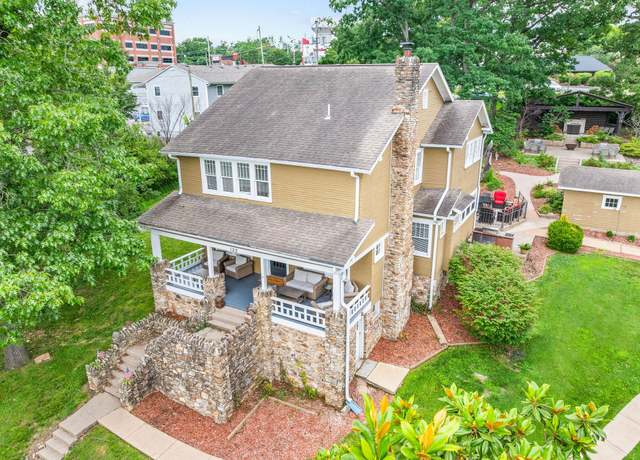 Property at 120 N 4th St, Branson, MO 65616, 6 beds, 6 baths
