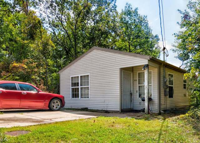 Property at 4064 Westgate Rd, Merriam Woods, MO 65740, 3 beds, 2 baths
