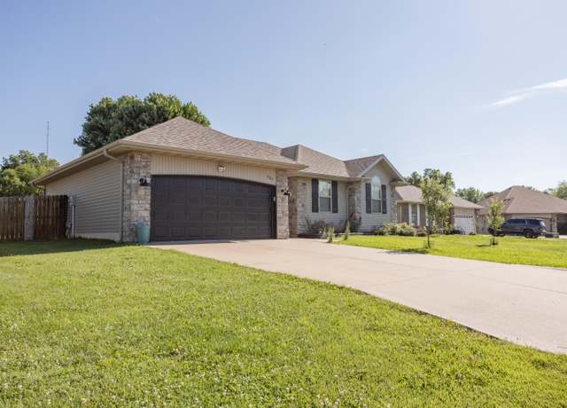 Property at 523 W Logan St, Republic, MO 65738, 3 beds, 2 baths