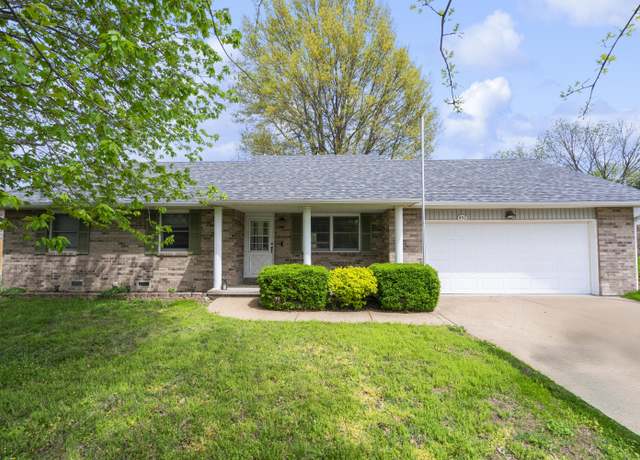Property at 431 N Rechow Ave, Bolivar, MO 65613, 3 beds, 2 baths