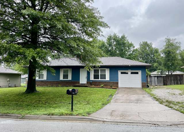 Property at 709 E Scott Wayne Dr, Nixa, MO 65714, 3 beds, 1 bath