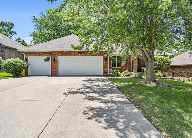 Property at 5707 S Nettleton Ave, Springfield, MO 65810, 4 beds, 3 baths