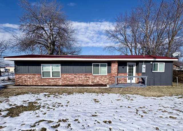 Property at 409 E Washington St, Seymour, MO 65746, 3 beds, 2 baths