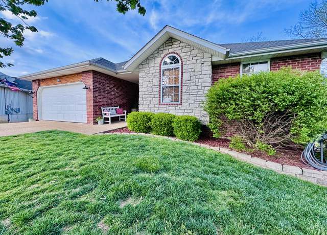 Property at 3601 W Page Street St, Springfield, MO 65802, 4 beds, 3 baths