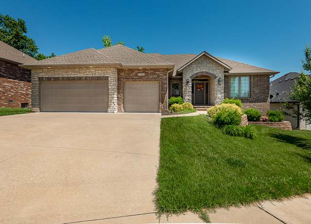 Property at 5386 S Faust Ave, Springfield, MO 65810, 5 beds, 3 baths