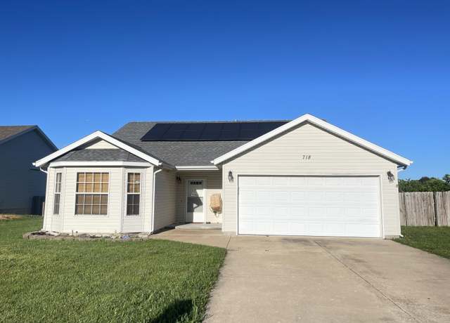 Property at 718 S Ridgecrest Ave, Nixa, MO 65714, 3 beds, 2 baths