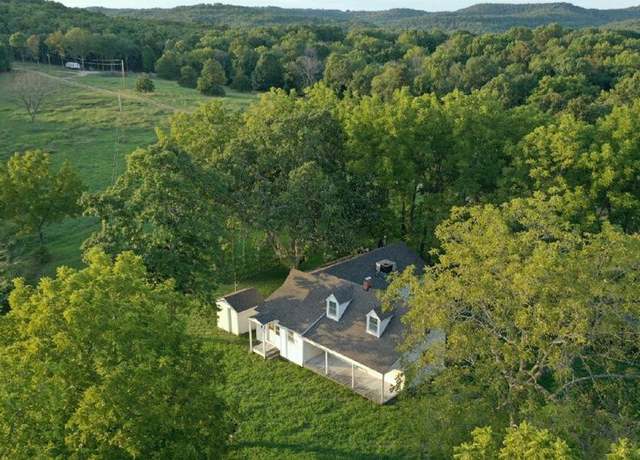 Property at 550 Panther Prowl Ln, Seymour, MO 65746, 3 beds, 1.5 baths