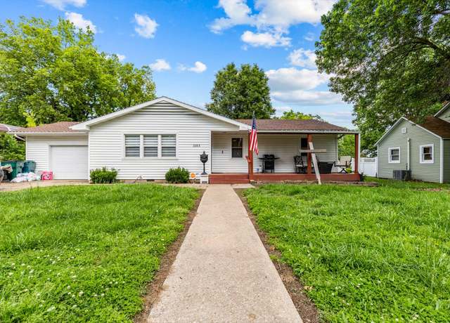 Property at 1103 4th St, Monett, MO 65708, 4 beds, 1.5 baths