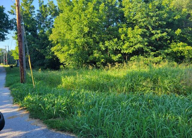Property at 665 Meng St, Greenfield, MO 65661, 2 beds, 1 bath