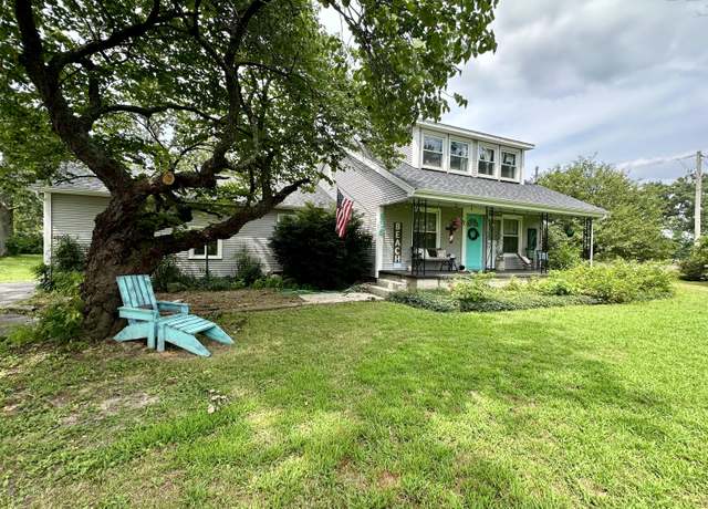 Property at 636 W Center St, Rogersville, MO 65742, 4 beds, 2 baths