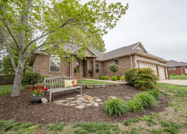 Property at 1733 E Charles St, Republic, MO 65738, 3 beds, 2 baths