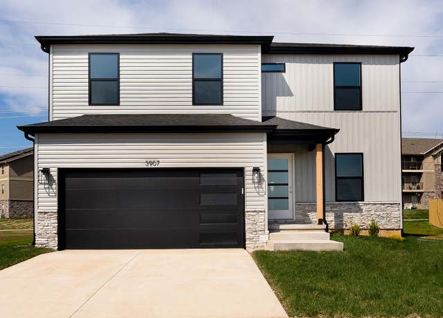 Property at 3907 E Rose Glen Ct, Brookline, MO 65619, 4 beds, 2.5 baths