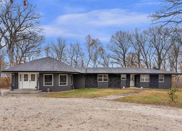 Property at 1369 E 398th Rd, Bolivar, MO 65613, 4 beds, 3.5 baths
