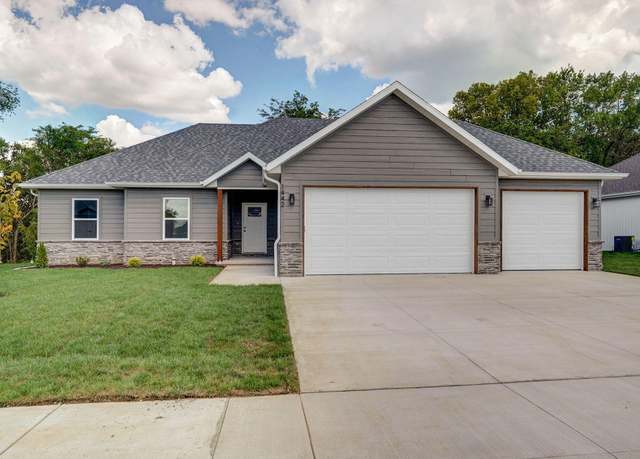 Property at 1442 N Collins Dr, Republic, MO 65738, 4 beds, 2 baths