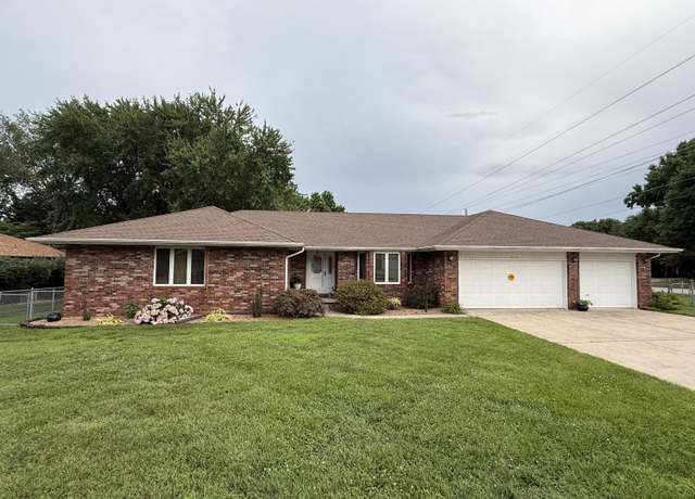 Property at 1810 E Jacqueline St, Springfield, MO 65804, 3 beds, 3 baths