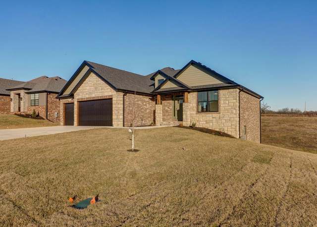 Property at 5942 S Franklin Ave, Springfield, MO 65810, 5 beds, 3.5 baths