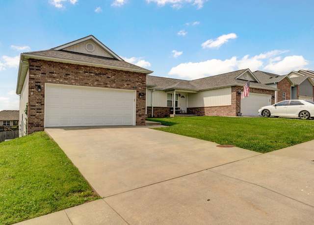 Property at 612-614 E Daniels St, Ozark, MO 65721, 6 beds, 5 baths