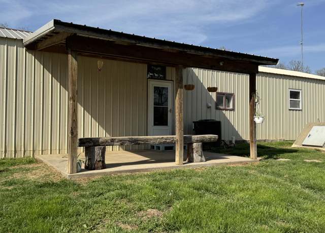 Property at 1978 E 473 Rd, Halfway, MO 65663, 4 beds, 2 baths