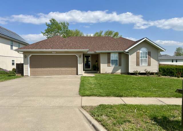 Property at 418 N Harrington Dr, Republic, MO 65738, 3 beds, 2 baths