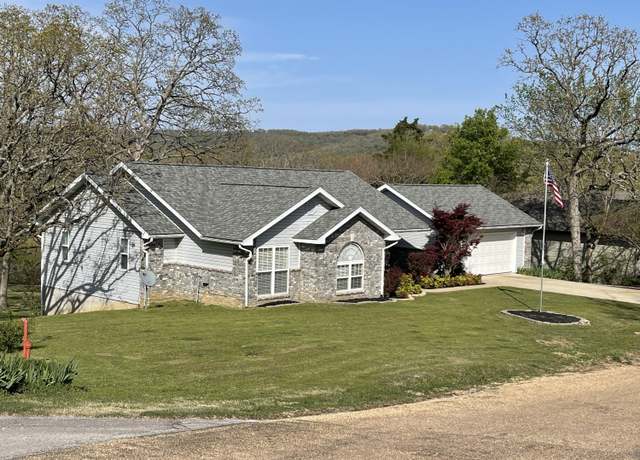 Property at 9 Holiday Drive Dr, Kimberling, MO 65686, 4 beds, 3 baths