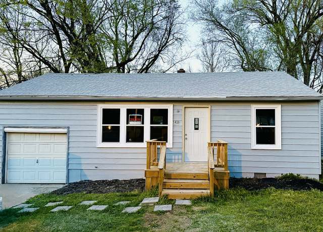 Property at 1433 E Pacific St, Springfield, MO 65803, 2 beds, 1 bath