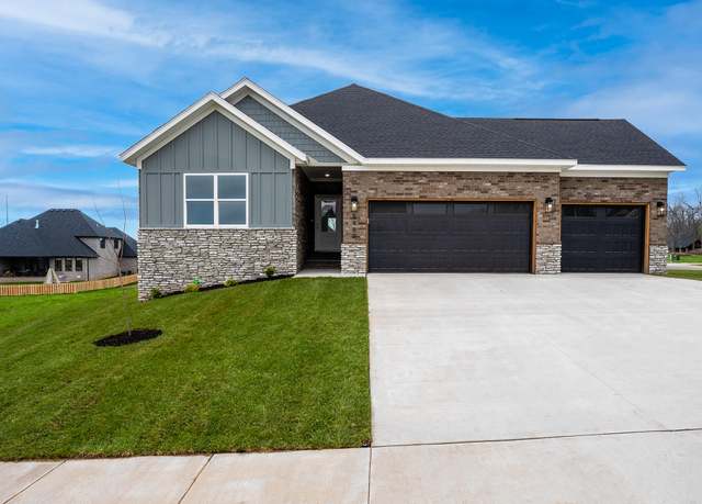 Property at 2609 Goldfinch Dr, Ozark, MO 65721, 5 beds, 3 baths