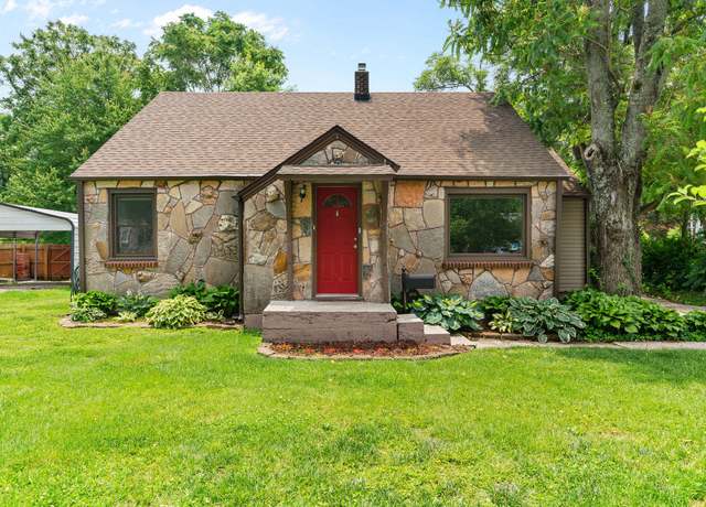 Property at 616 W Silsby St, Springfield, MO 65807, 3 beds, 2 baths