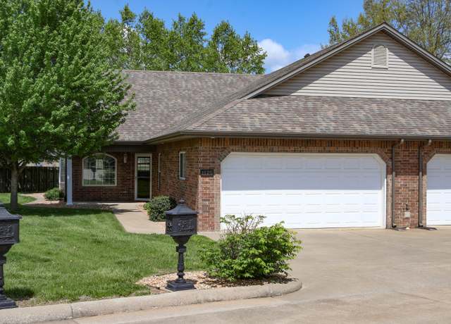 Property at 1125 Stonebriar Pl, Bolivar, MO 65613, 2 beds, 2 baths