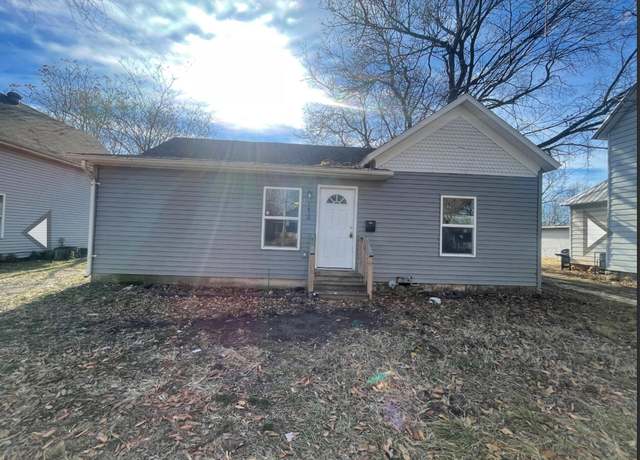 Property at 1438 E Florida St, Springfield, MO 65803, 4 beds, 2 baths