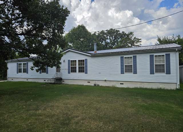 Property at 19728 Lawrence 1202, Aurora, MO 65605, 4 beds, 2 baths