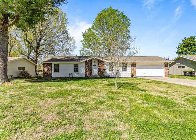 Property at 631 S Maple Ave, Republic, MO 65738, 3 beds, 2 baths