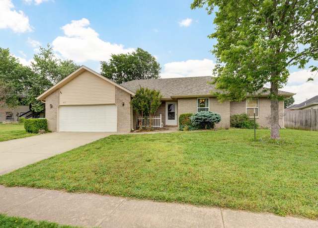 Property at 413 W Chestnut Rd, Nixa, MO 65714, 3 beds, 2 baths