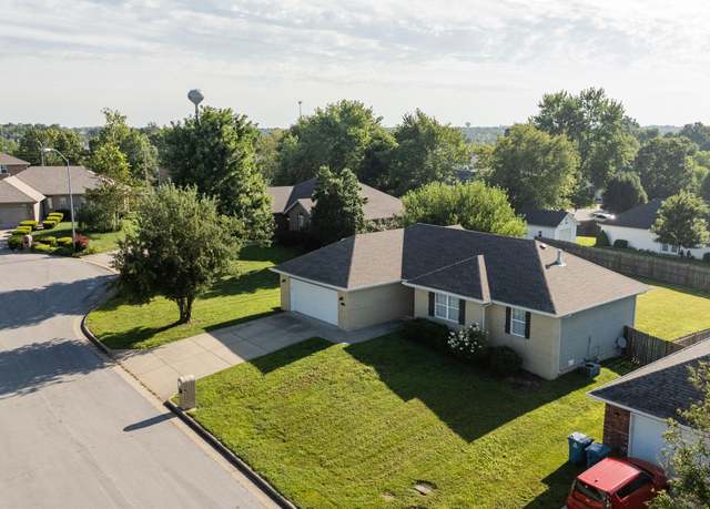 Property at 574 S Kings Gate Ct, Nixa, MO 65714, 3 beds, 2 baths