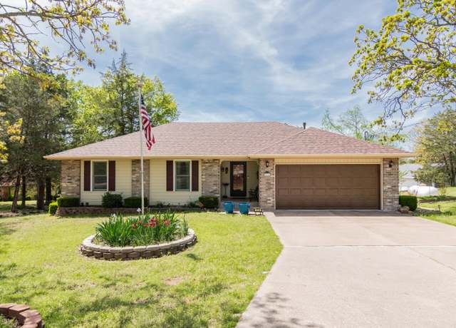 Property at 116 Oak Dr, Kimberling, MO 65686, 3 beds, 2 baths