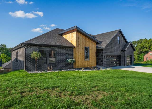 Property at 1605 E Silo Ridge Dr, Ozark, MO 65721, 6 beds, 3.5 baths